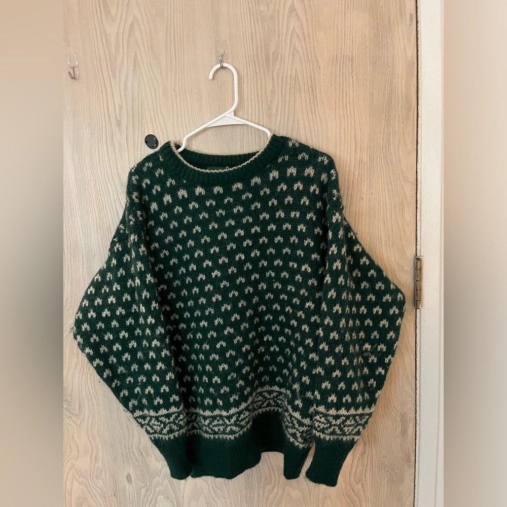 wool vintage green sweater size L